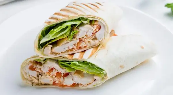 McWrapy w McDonald's - ile kcal mają wszystkie dostępne rodzaje wrapa