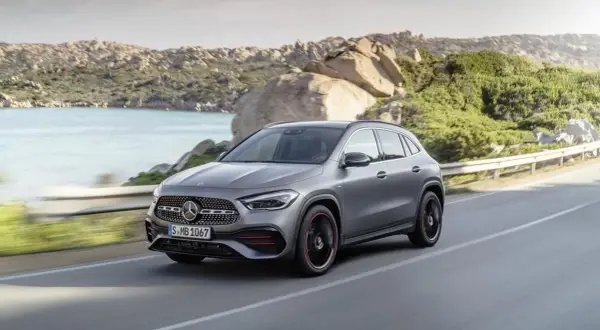 Mercedes-Benz GLA - porównanie modeli, specyfikacje i opinie użytkowników