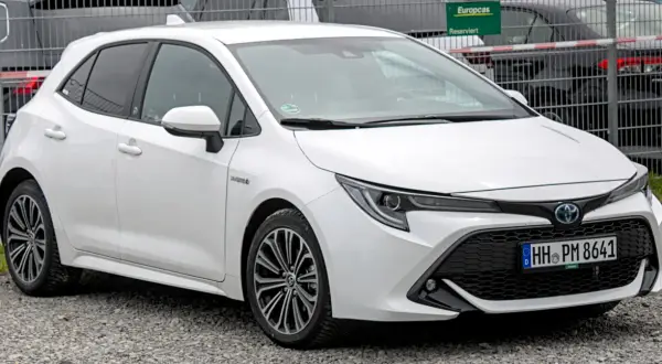 Toyota Corolla: poznaj segment i klasę najpopularniejszego samochodu świata