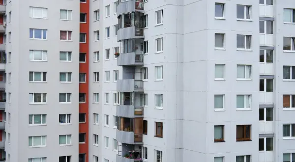 Ile kosztuje budowa bloku mieszkalnego? Poznaj realne koszty