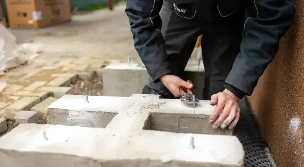 Jak zrobić fundament pod pompę ciepła – uniknij najczęstszych błędów