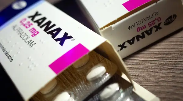 Xanax lek na co: wskazania, działanie i skutki uboczne, które musisz znać