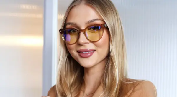 Jak wybrać najlepsze okulary do pracy przed komputerem?