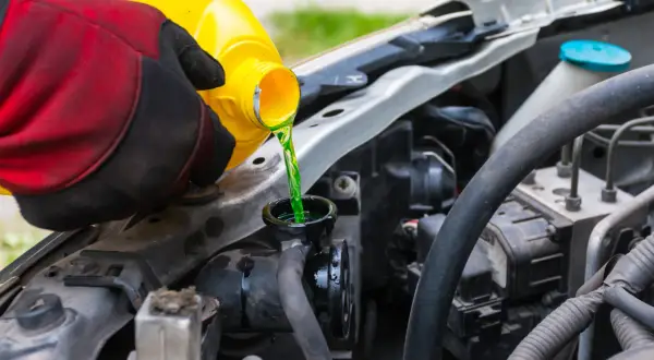 Ile płynu do chłodnicy Golf 4? Odkryj, ile naprawdę potrzebujesz