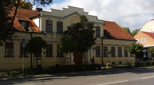 Gdzie urodziła się Maria Konopnicka? Fascynujące fakty o jej życiu