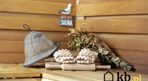 Czapka w saunie po co? Dowiedz się, jak chroni zdrowie i komfort