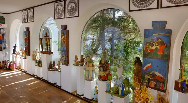 Muzeum sztuki ludowej: Odkryj fascynujące tradycje i wystawy