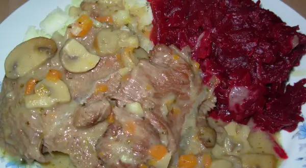 Jak zrobić pyszny sos z łopatki – prosty przepis na aromatyczny dodatek do dań