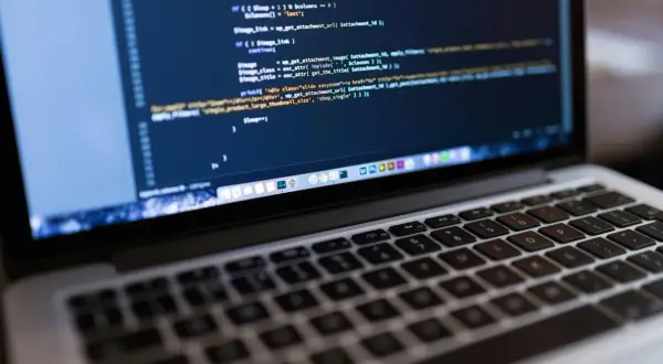 Bezpieczeństwo przede wszystkim! Co powinien oferować hosting WordPress z ochroną przed atakami?