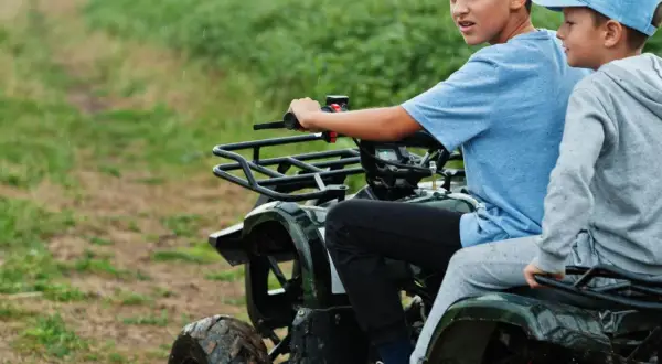 Jaki quad dla dziecka 8 lat? Bezpieczne modele i ważne cechy