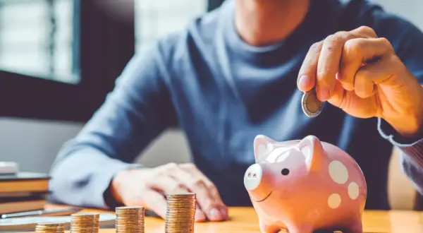 Bank który pomaga zadłużonym: jak uniknąć spirali długów i zyskać wsparcie