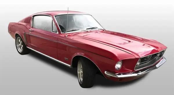 Ford Mustang 1968: Ikona amerykańskiej motoryzacji z lat 60. i jej zalety