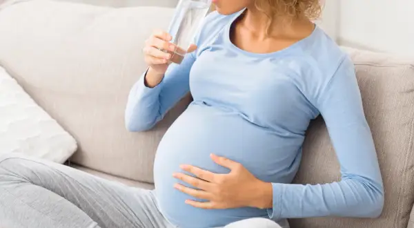 Zaparcia w ciąży: kiedy się pojawiają i jak sobie z nimi radzić?