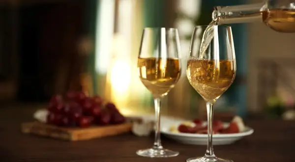 Sauvignon Blanc – jakie to wino, jego smak i idealne połączenia