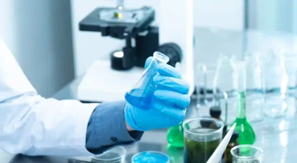 Odkrycia chemiczne które zmieniły świat i ich wpływ na nasze życie