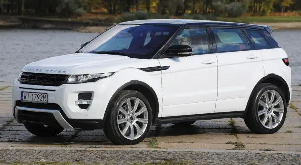 Range Rover Evoque: jaki silnik wybrać, aby uniknąć wysokich kosztów?