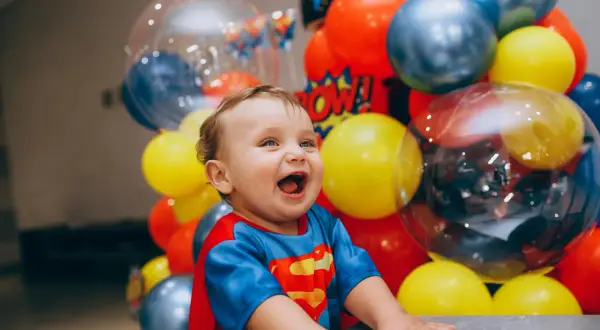 Balony na urodziny dziecka - jak stworzyć proste dekoracje w domu