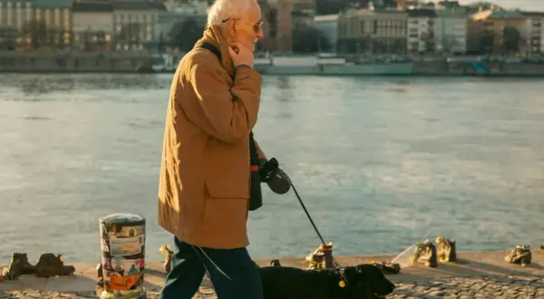 Jaki wybrać lokalizator dla starszej osoby?