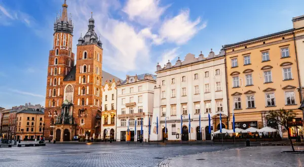 Idealna pierwsza wizyta w Krakowie: co naprawdę warto zobaczyć, a co można pominąć