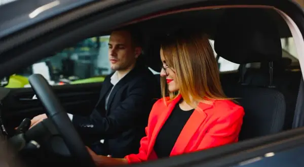 Auto na abonament – jak to działa i co warto wiedzieć?