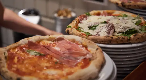 Kiedy jest światowy dzień pizzy? Odkryj datę i ciekawostki!