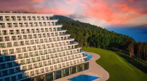 Kiedy będzie otwarty hotel Gołębiewski w Pobierowie? Spóźnione otwarcie!