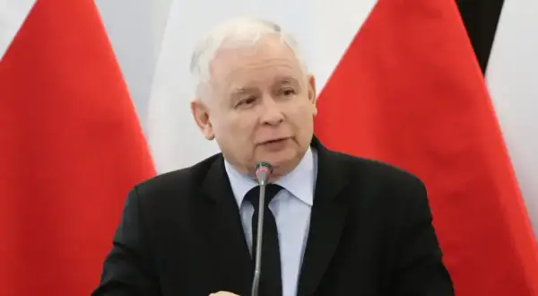 Ile lat ma Jarosław Kaczyński? Zaskakujące fakty o jego wieku.