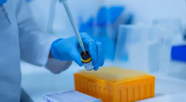 Pipety serologiczne – precyzyjne narzędzie w pracy laboratoryjnej