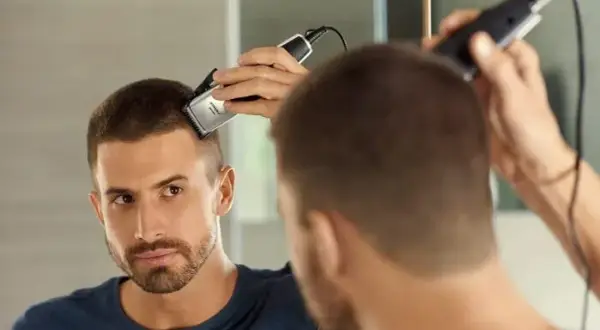 Jak zrobić fryzurę na żołnierza i uniknąć najczęstszych błędów