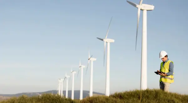 Energia przyszłości – dlaczego wiatr staje się naszym największym sprzymierzeńcem?