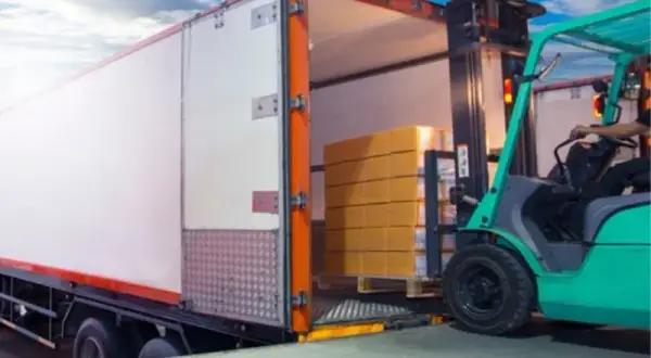 Czym jest giełda transportowa i jak może ułatwić Twoją pracę?