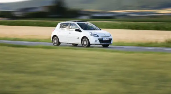 Renault Clio 3 jaki silnik wybrać, aby uniknąć awarii i oszczędzać paliwo