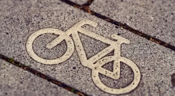 Czego życzyć rowerzyście? Inspiracje na życzenia dla pasjonatów kolarstwa