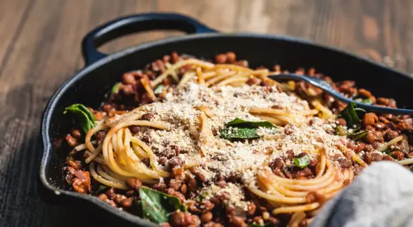 Najlepsze przepisy na spaghetti bolognese, które zaskoczą Twoje podniebienie