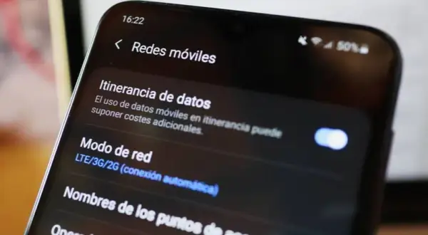 Roaming danych co to i jak uniknąć wysokich opłat za granicą