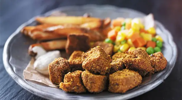 Jak przyrządzić tofu a'la kurczak, które zachwyci smakiem i teksturą