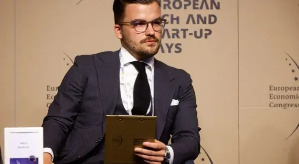 Jakub Roskosz: poznaj kim jest ten ceniony przedsiębiorca