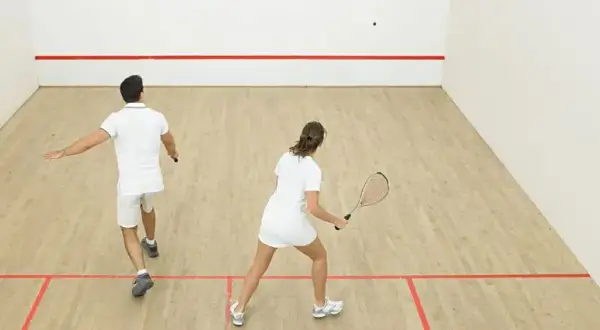Gdzie zagrać w squash w Białymstoku? Najlepsze korty i kluby