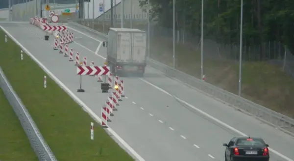 Czy autostrada S8 jest płatna? Oto wszystko, co musisz wiedzieć o opłatach.