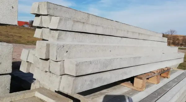 Słupy betonowe zbrojone – klucz do trwałych konstrukcji budowlanych