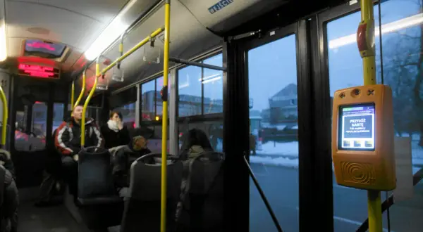 Czy kierowca autobusu może odmówić sprzedaży biletu? Oto prawda.
