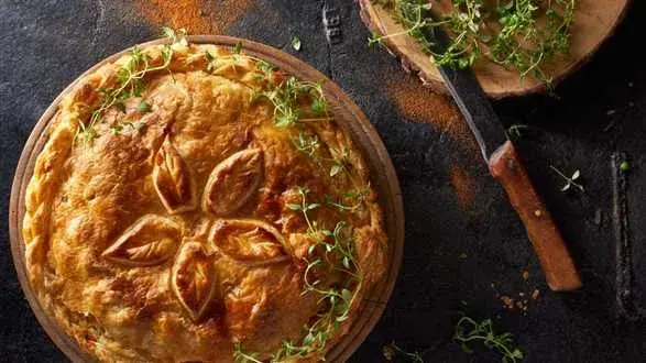 Tourte z kurczakiem, porem i tymiankiem