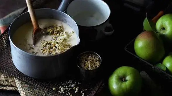 Zupa jabłkowo-ziemniaczana