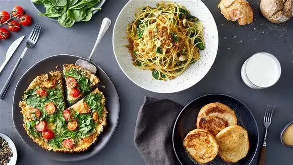 Czerstwy chleb na 3 sposoby: tarta, spaghetti i bułka na mleku