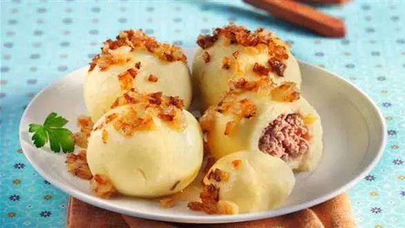 Pierogi z mięsem