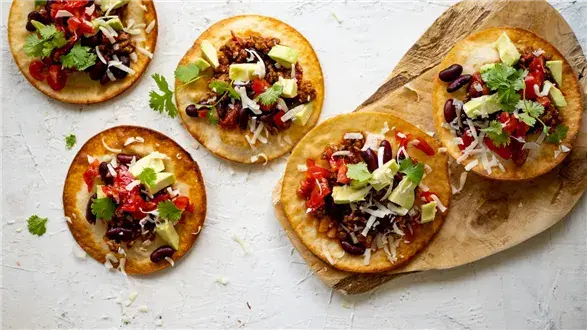 Tostadas z wołowiną 