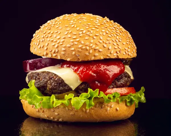 Jak idealnie podgrzewać bułki do hamburgerów, aby były chrupiące