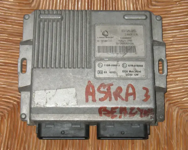 Centralina GPL Landi, modello per Opel Astra 3, con etichetta che indica possibili problemi.