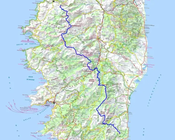 Carte du GR20 en Corse, traversant des montagnes comme le Monte Cinto et le Monte Rotondo, longeant des golfes et des rivières.