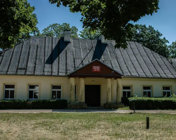 Bajkowy dworek w Turku? Odkryj historyczne perły Wielkopolski!
